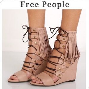 Free People Solstice Fringe Lace up Ankle Wedge Heel Sandal Camel Size 8